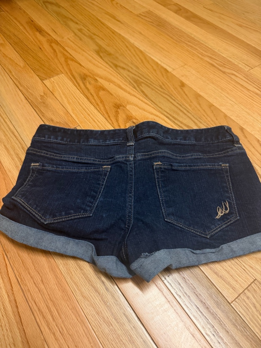 Express Dark Blue Denim Cuffed Women's Shorts - Picture 4 of 4